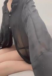 yo7542yo : 明天上播時間20:15-20:45開始
明天想看什麼可以先想好告訴娜娜🫶🏻💦