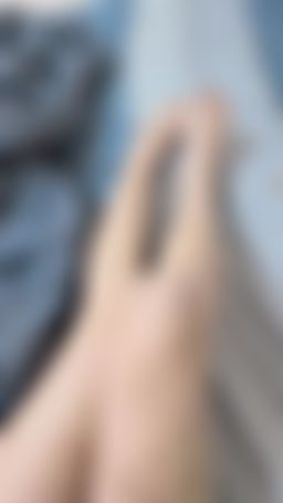 sexyestherr : 足控福音💕換新指甲了🤤