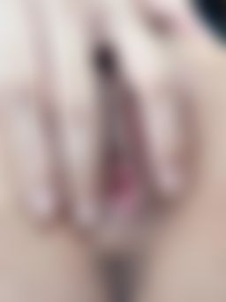 lizbaby : 特寫騷穴，想要哥哥的肉棒放進去
#穴穴 #露穴 #騷穴 #特寫