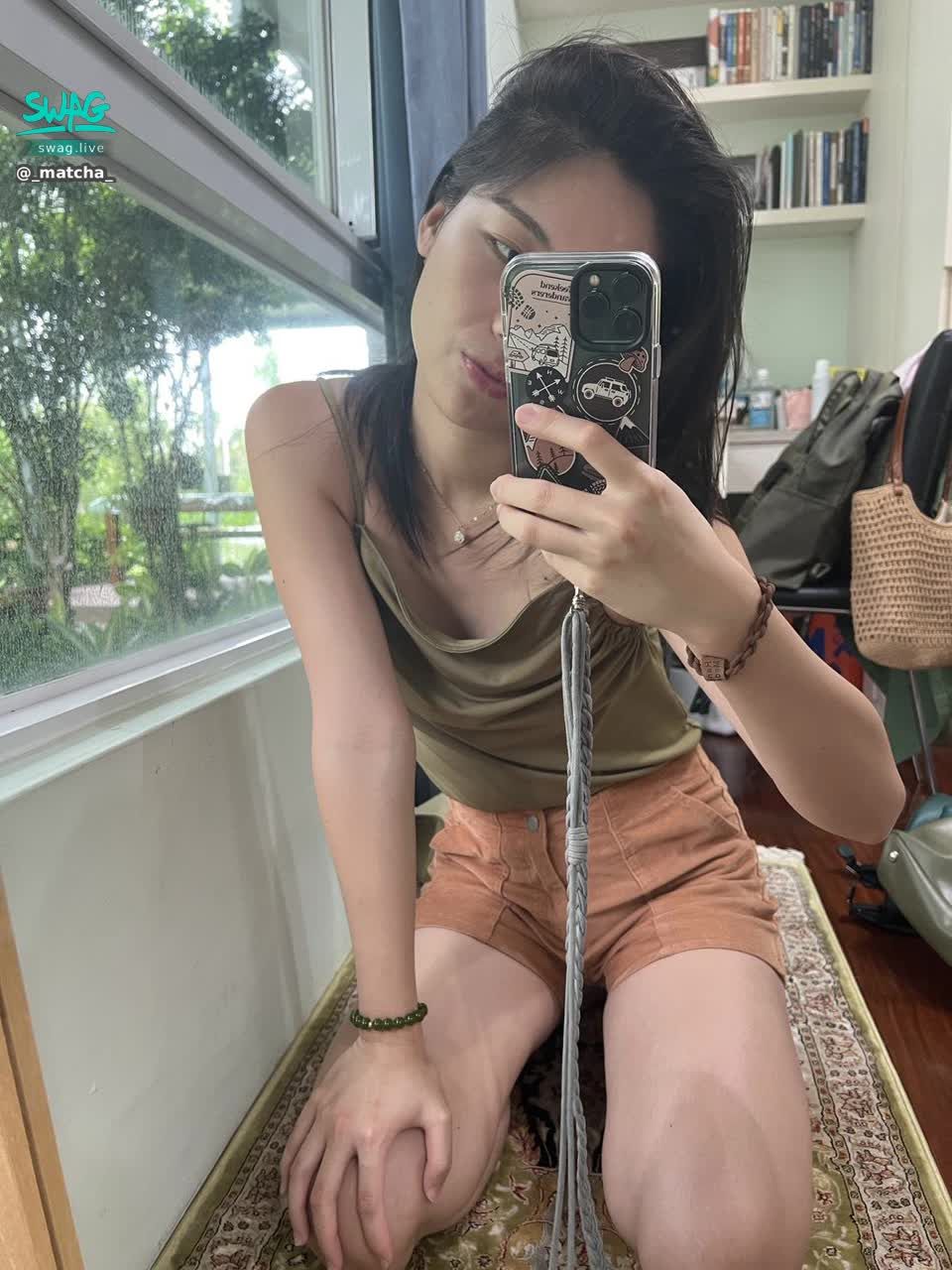  : The weather is so hot ☀ I really don't want to go out wearing underwear 😂 I want to be a rebellious girl in summer 😍 #sexy #性感 #生活 #日常 #露臉 #長腿 #甜美 #素人 #可愛 #誘惑