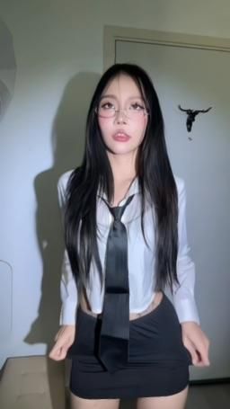 yuyan.n : 你喜歡我的舞步嗎？ 🥵 Babe