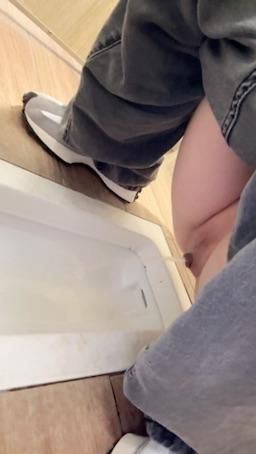  : 🆕 Public toilets 🙊🙉🙈 So wet, so horny, so horny

Send two private messages "520 buds" to receive a 5 minute 20 second full-length video full of erotic words 🥰
Stockings and high heels OL series ‼️ 15 purple black diamonds complete collection 30 minutes
A flying kiss gift can be exchanged for 3 private collection movies 😘😘😘
One person only once

@royababy 👈 Press Track
Screenshot the tracking screen and send a private message "I want to chase you" ❤️
Show your girlfriend your face in a hidden video ‼️

#公廁 #白虎