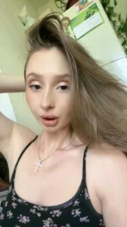 sweetkatty : hi 👋🏻😈