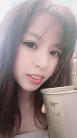 lovemeredith : 喝奶泡奶茶，你也會打奶泡嗎？