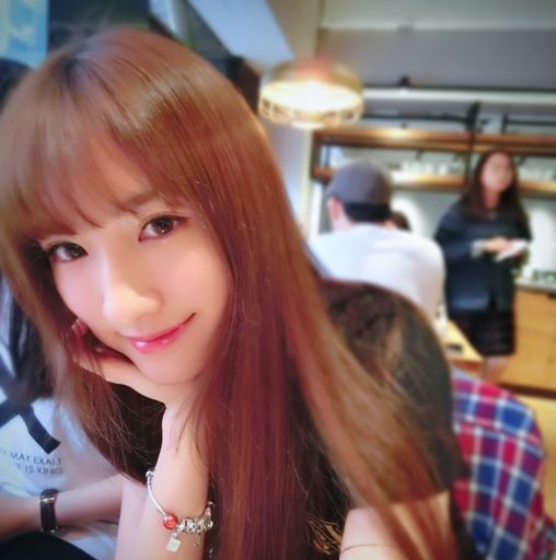 nini's livestream snapshot