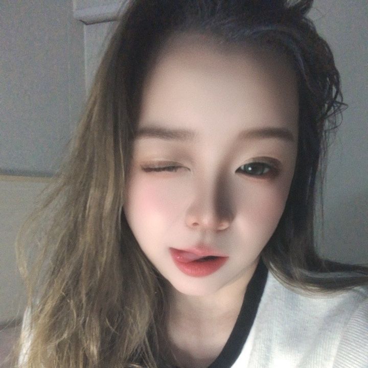 yuan2248111986's avatar
